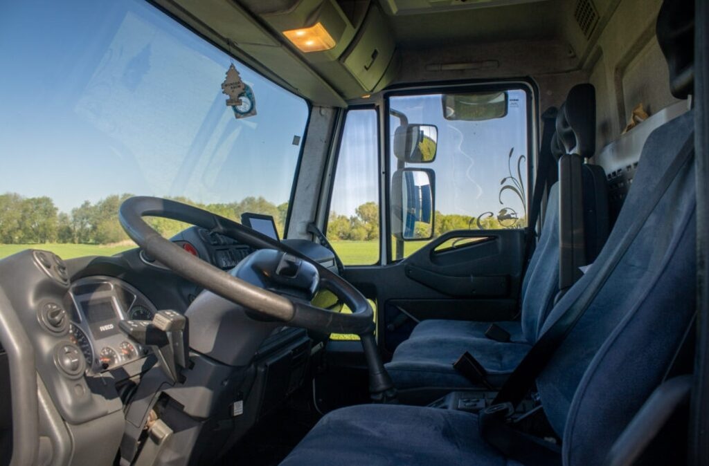 Iveco EUROCARGO - 11