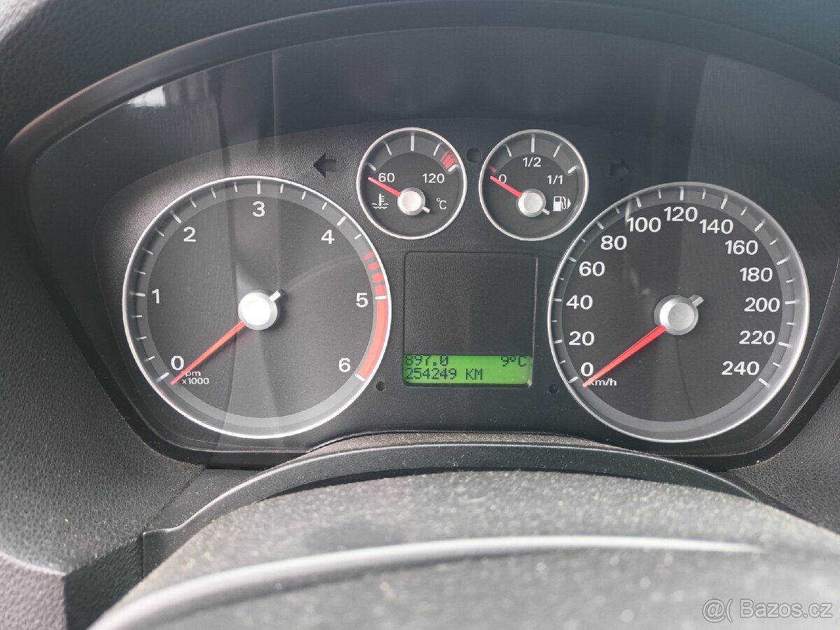 Ford C-Max 1,6TDCi 80KW - 11