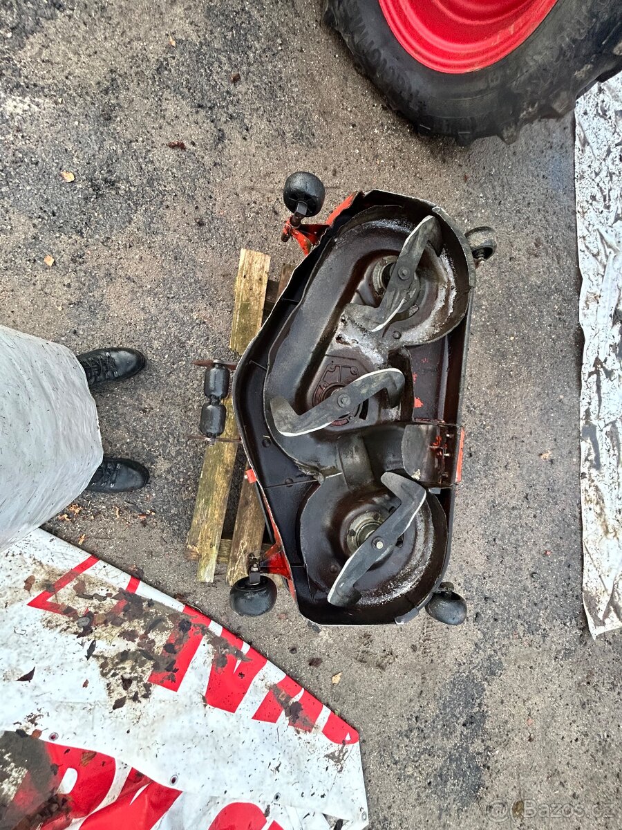 Zahradní traktor Kubota DIESEL - 11