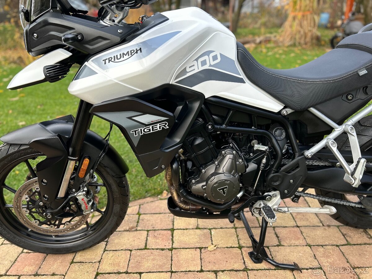 Triumph Tiger 900 GT - 11