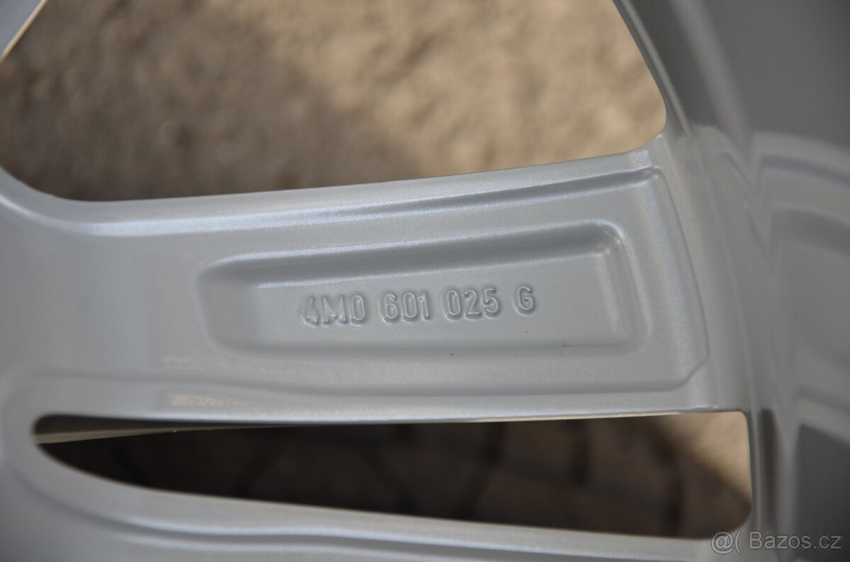 Audi Q7, od 2015 - originální zimní alu kola 20" - 11