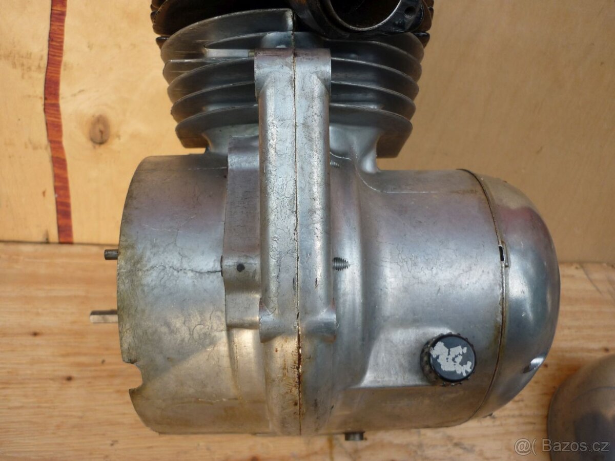 ČZ 128/453 nový motor uloženka - 11