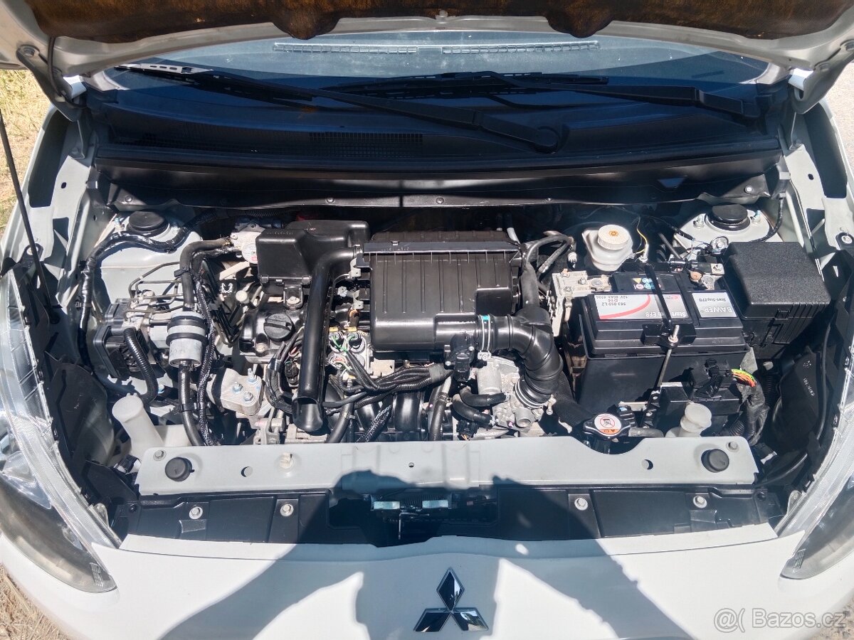 Mitsubishi Space Star - 11