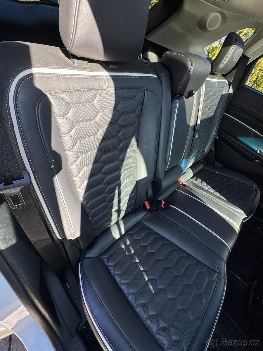 Prodám Ford Edge r.v.2019 Vignale - 11