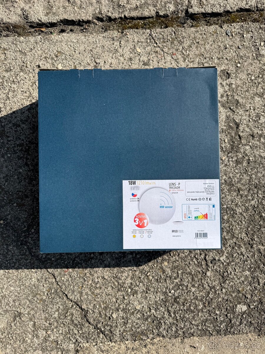 Nástěnné LED světlo se senzorem 18W nové - 11