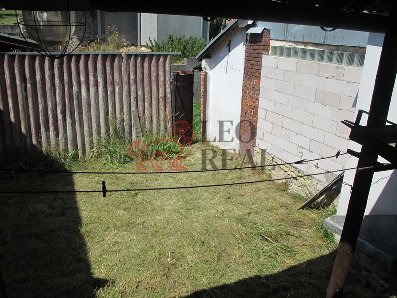 Prodej rodinného domu, okr. Blansko, + zahrada + 2500m2 orná - 11