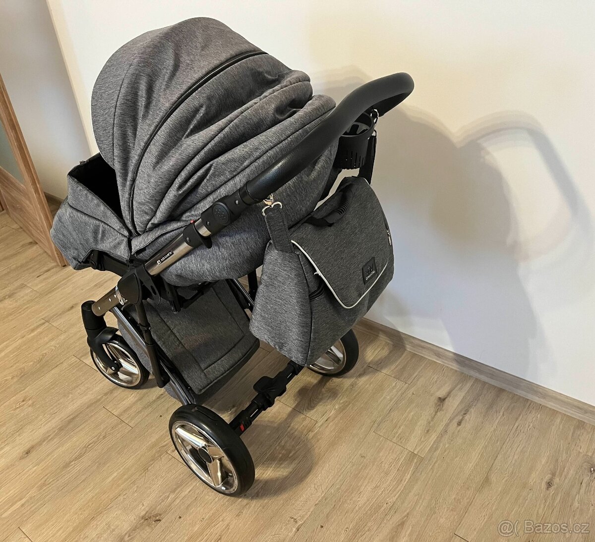 Dětský kombinovaný kočárek - 11