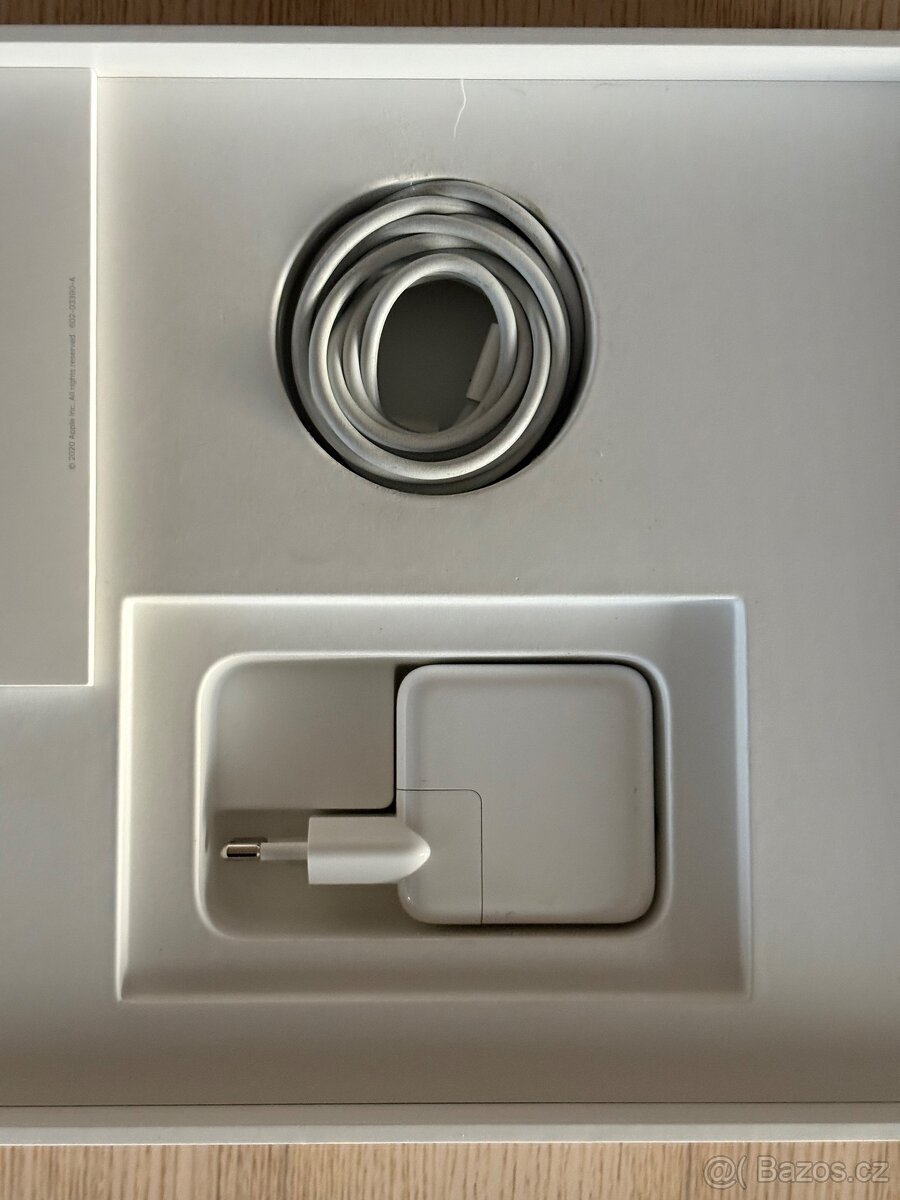 Apple MacBook Air M1 - krasny stav 256gb 8gb - 11