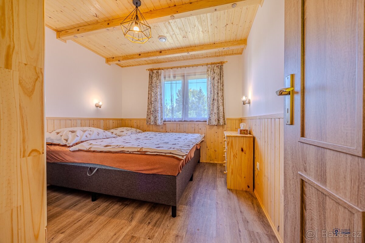 Prodej, chata s č. ev., obec Trojanovice. - 11