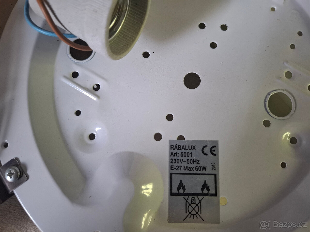 Prodám novou izolaci pod plovoucí podlahu,nové zářivky atd. - 11