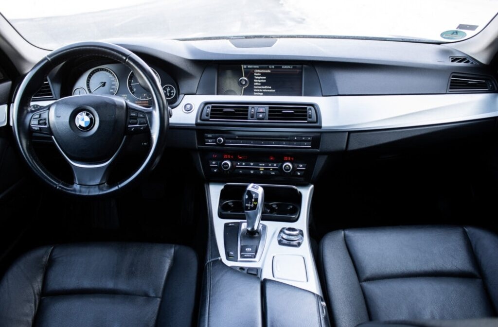 BMW 535d, 220kW (2012) - 11