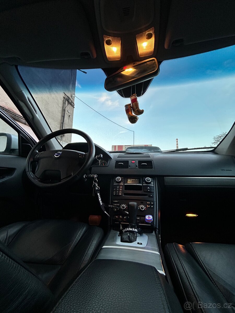 Volvo XC 90 D5 136KW - 11