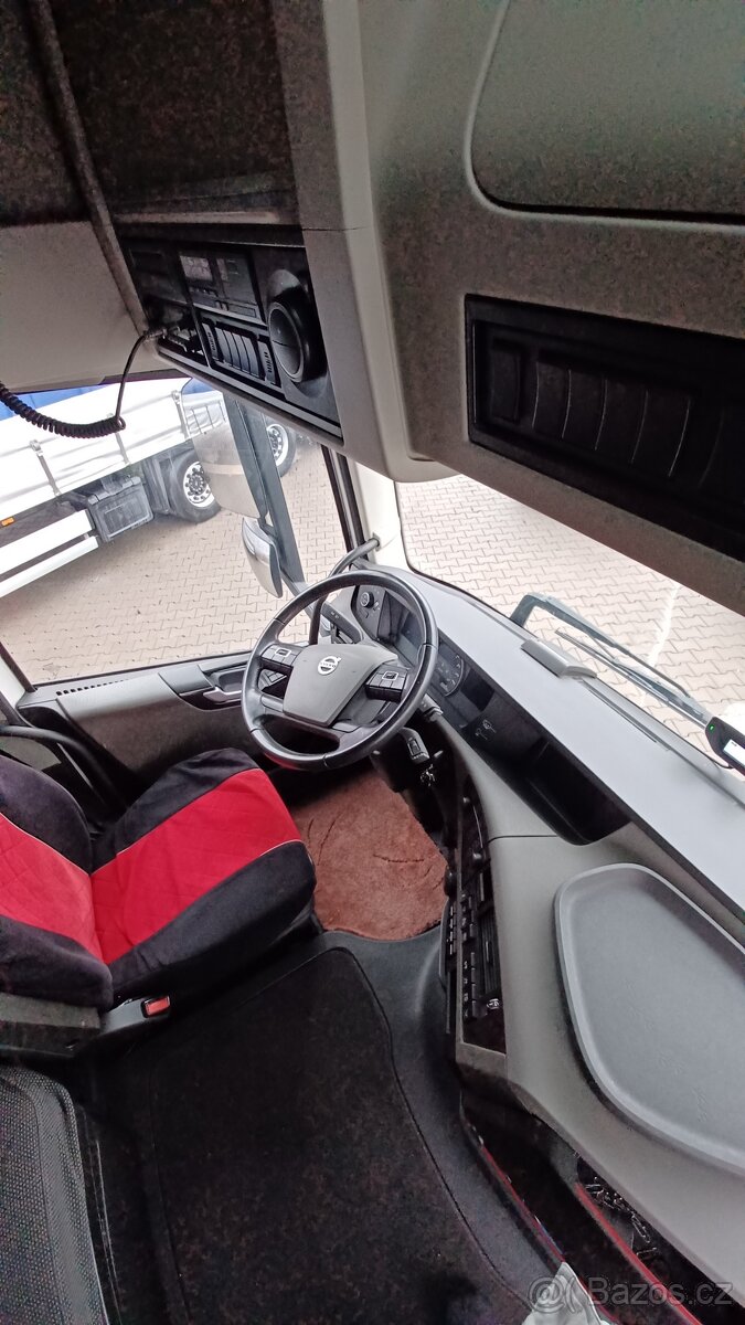 Tahač Lowdeck Volvo - 11