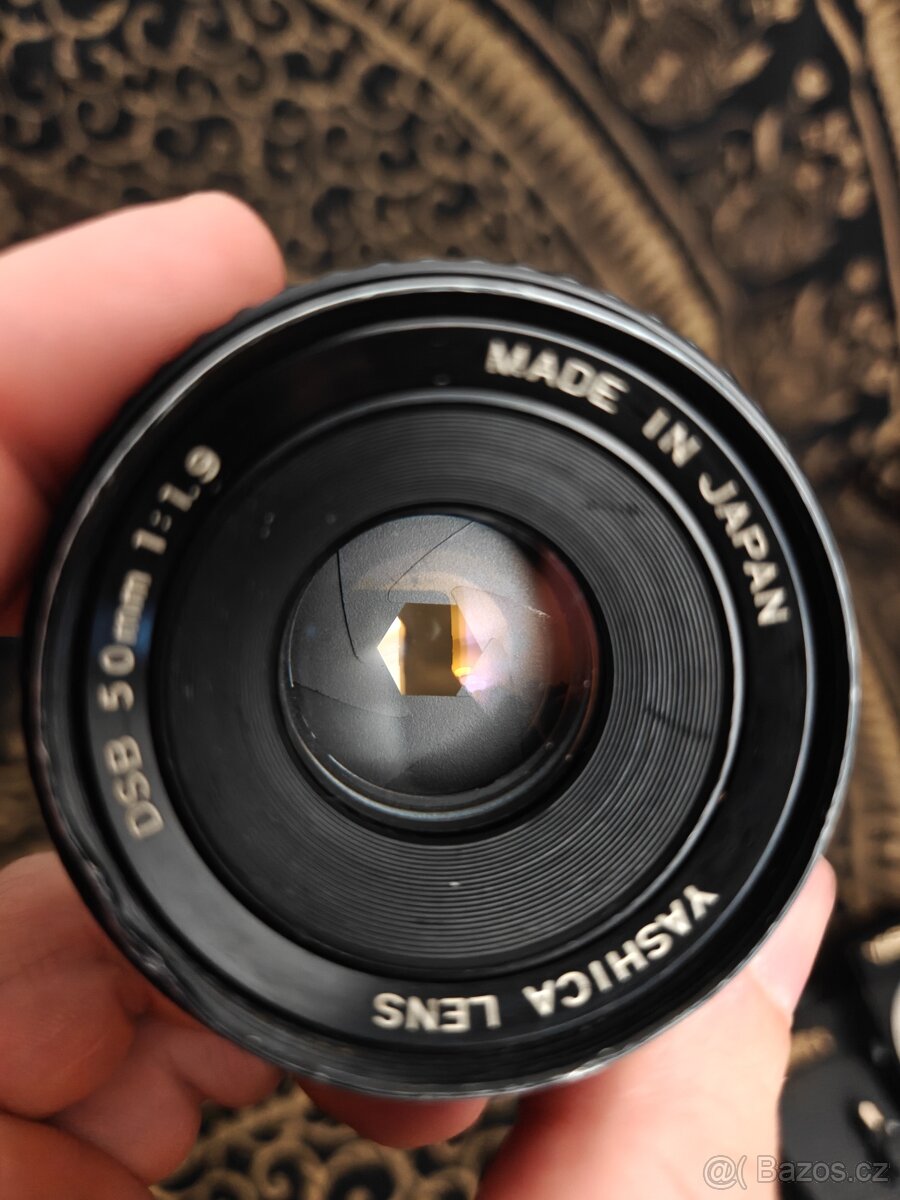 Yashica FR1 a objektiv 50mm f1.9 - 11