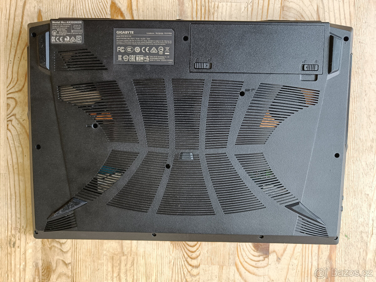 Notebook RTX3060, i5 6core, 16GB RAM, 1TB SSD, 2TB HDD - 11