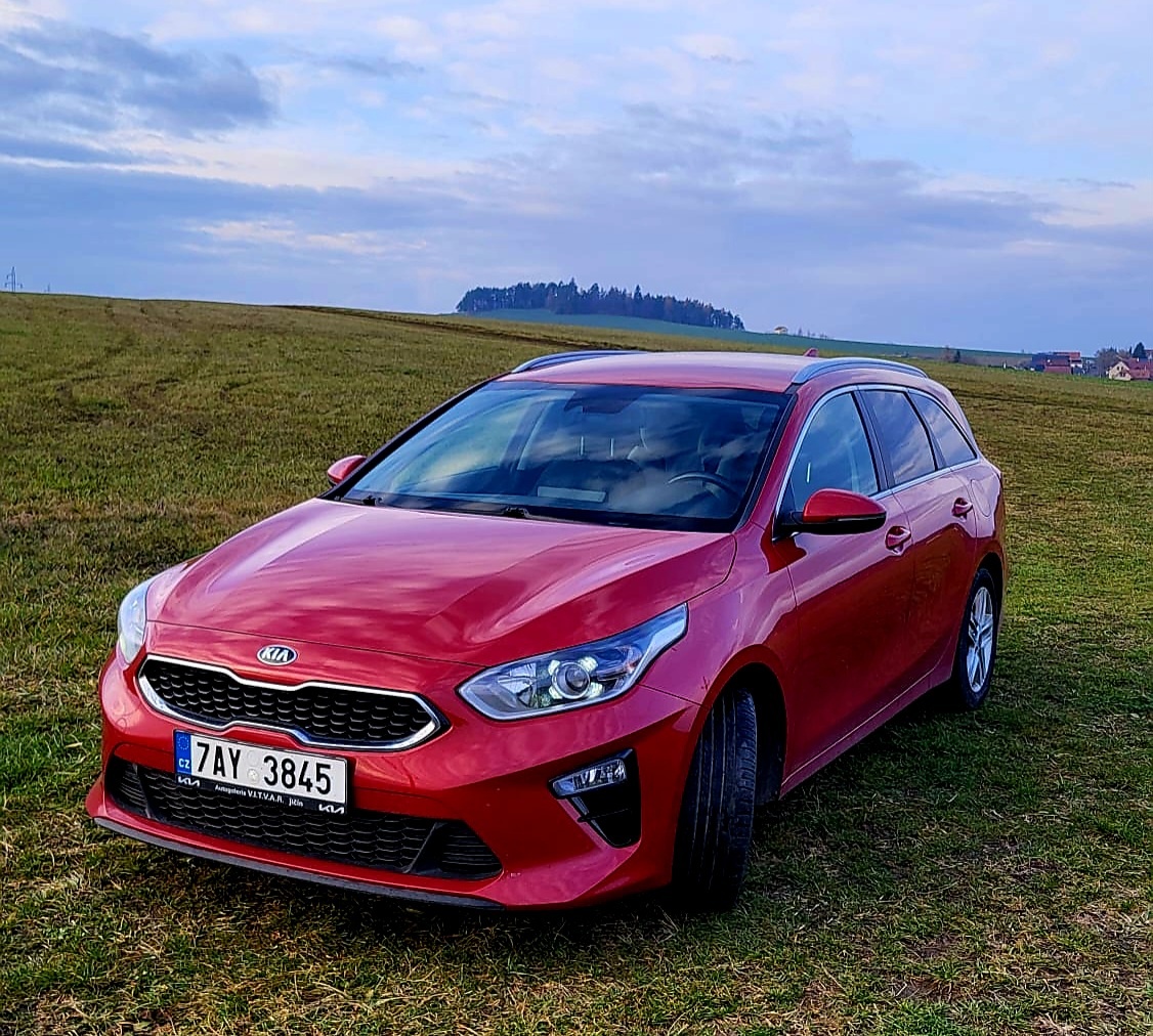 Kia ceed 1.6 CRDI exlusive (ještě v záruce) - 11