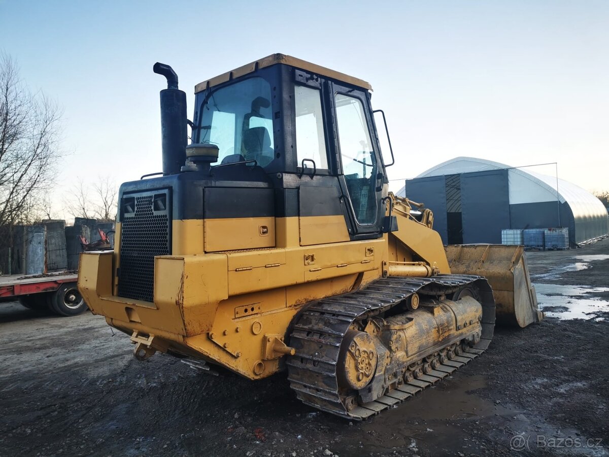 Pasovy nakladač 963c - 11