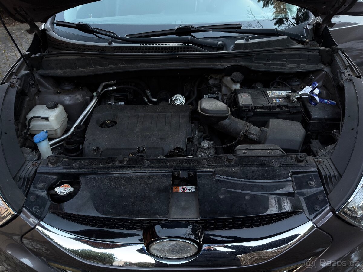 Hyundai iX35 - 11