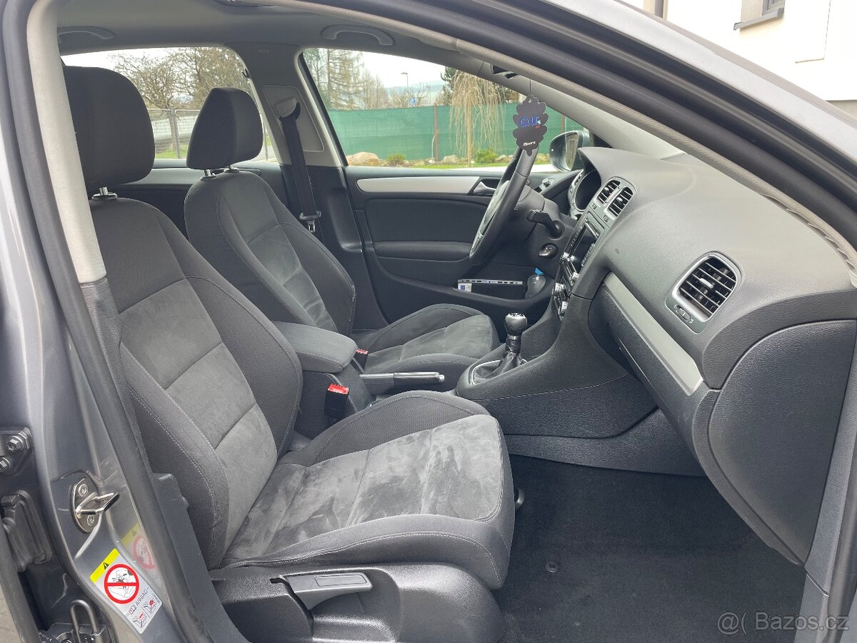 VW GOLF VI. 2.0 TDI 4motion Highline - 11