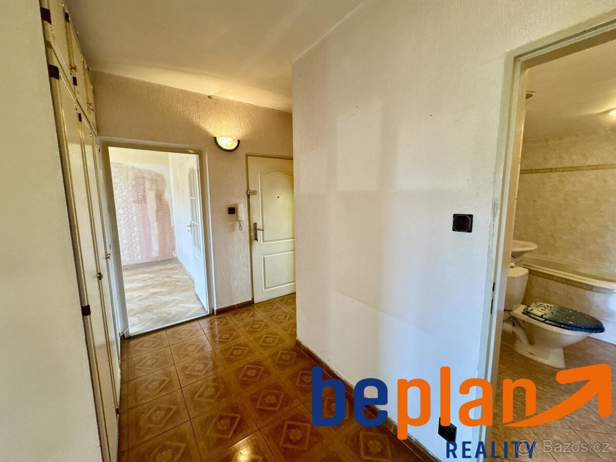 Prodej bytu 3+1 Stará Role - 11