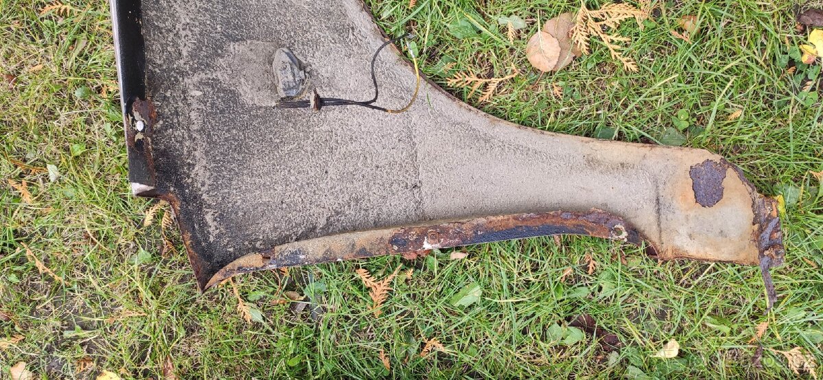 Přední blatníky škoda 120l - 11