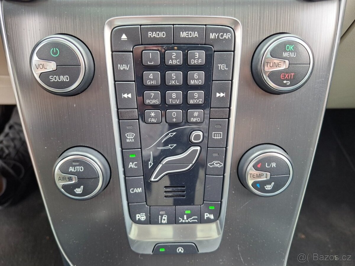 VOLVO V40 2.0D3 110kW AUT -1.MAJITEL - 11