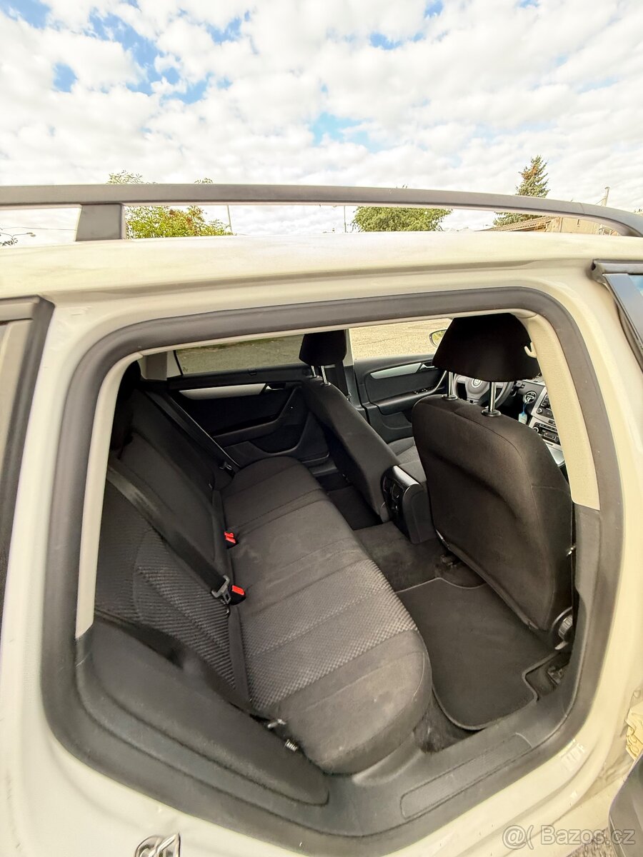 Volkswagen Passat, 2.0TDI 103KW Automat serviska Ojeté, 9/20 - 11