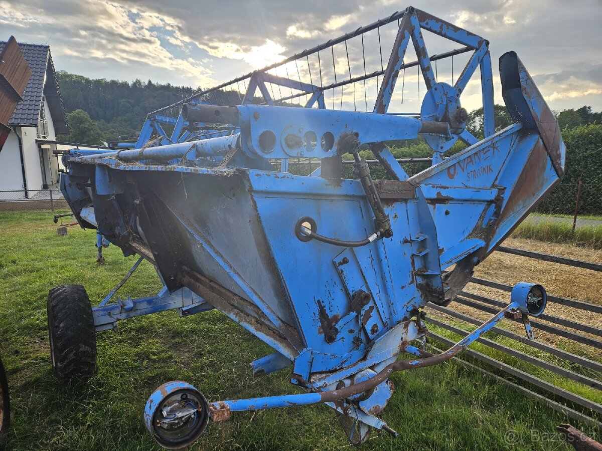 Kombajn Fortschritt E512 - 11