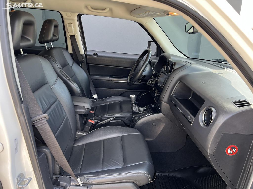 🚗 Jeep Patriot 2.0CRD LIMITED 4x4 TEMPOMAT - 11