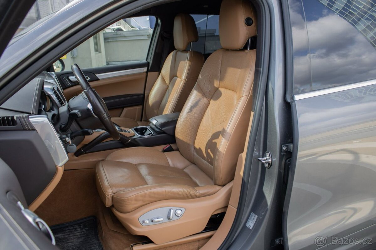 Porsche Cayenne Diesel 245k - 11