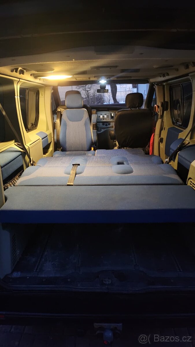 Prodám Opel Vivaro 2.5 CDTi Westfalia - 11
