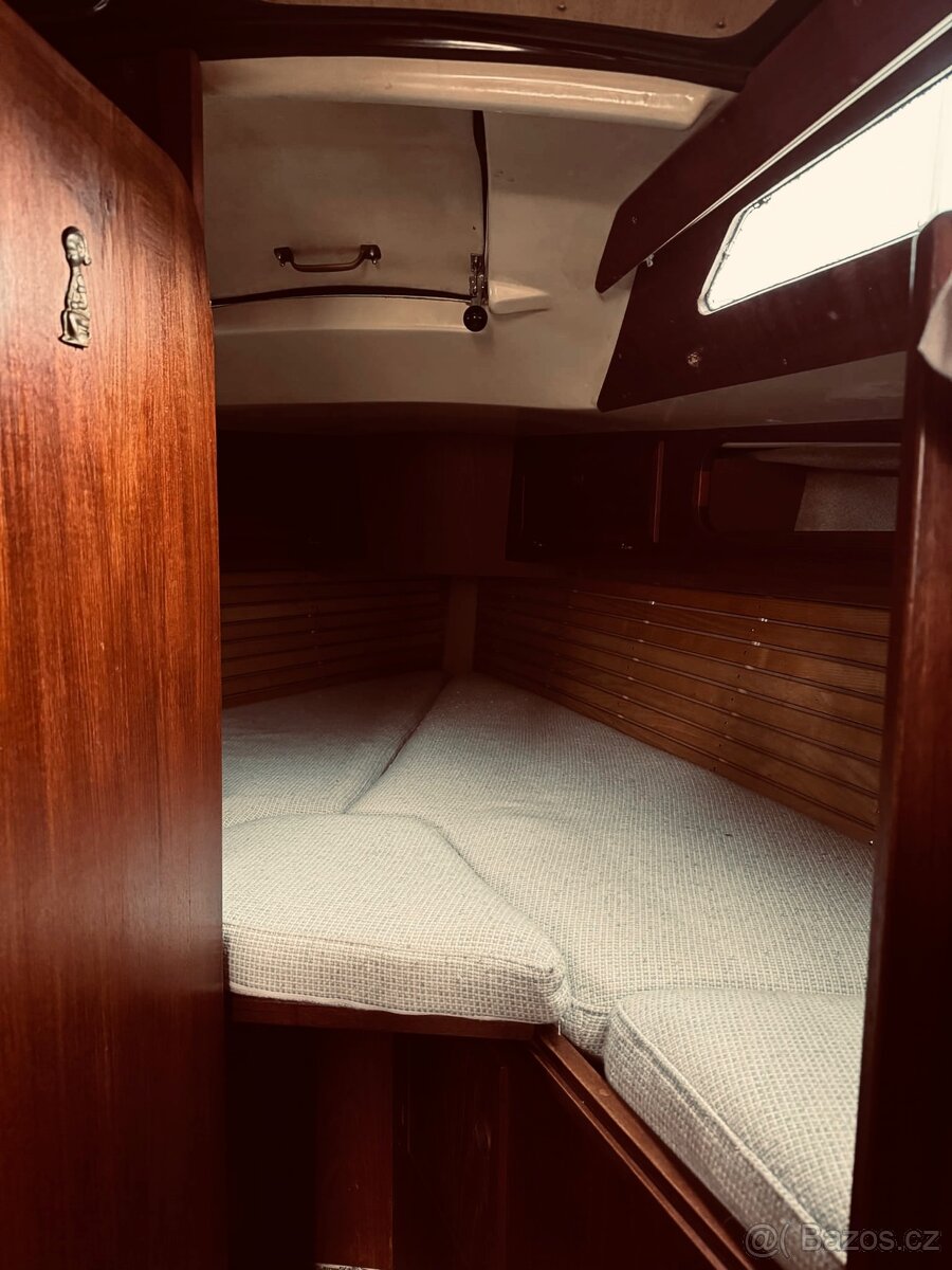 Dánská kajutová plachetnice Bandholm 27 s vlekem - 11