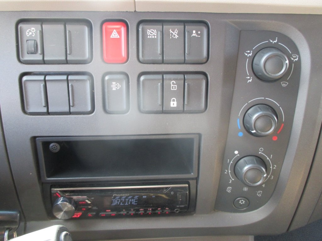 DAF LF 180, 404 200 km - 11