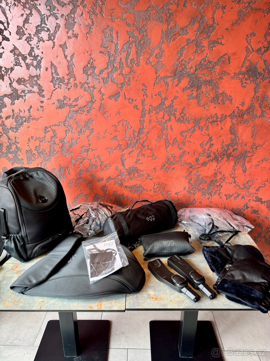 Kočárek EGG 3 – Houndstooth Black, 8v1, model 2024 - 11