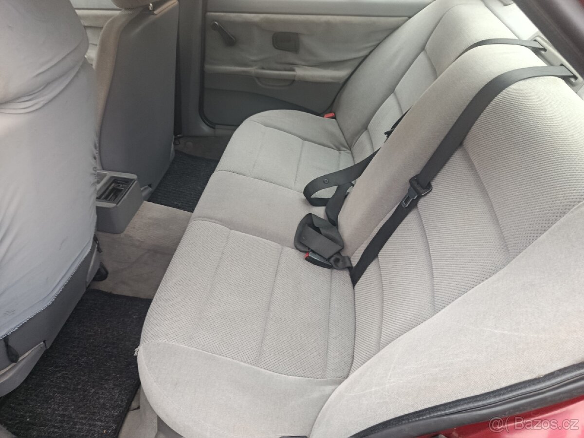 BMW 318 E36 r. v. 1993, naj. 223tis.km STK 2/2026 - 11