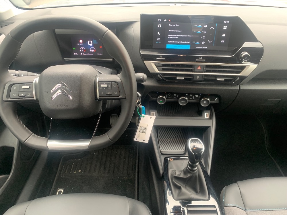 Citroën C4 X 1,2 PureTech ČR You 1maj - 11