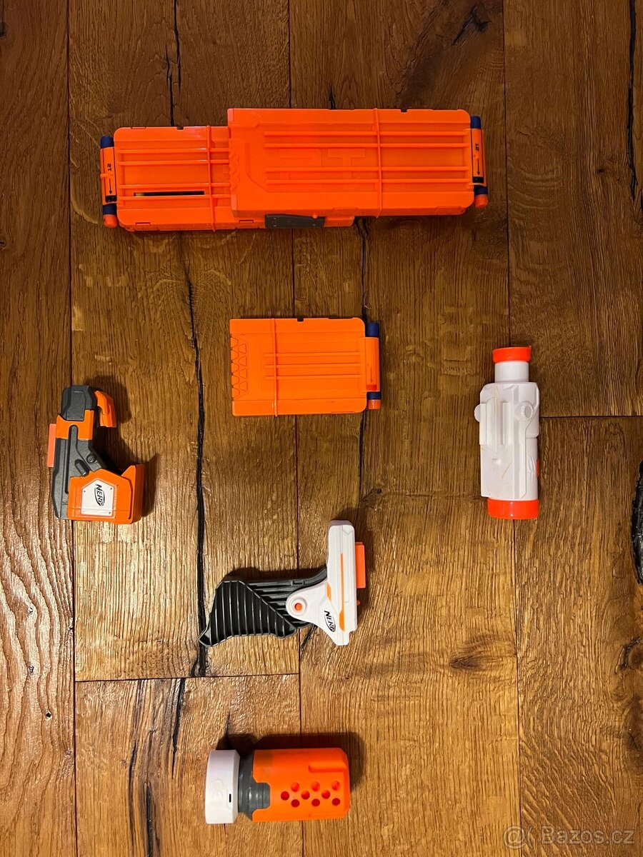 Nerf pistole + příslušenství - 11