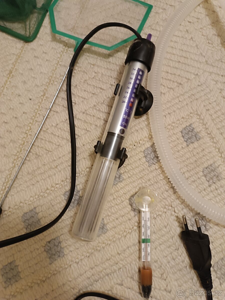 Akvárium včetně vybavení - 11