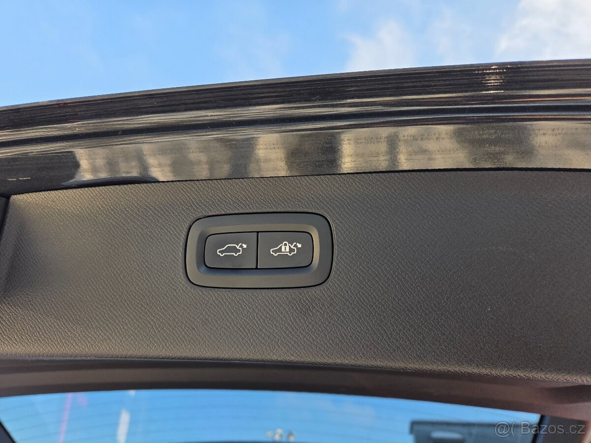 Volvo XC90 B5 Inscription AWD - 11