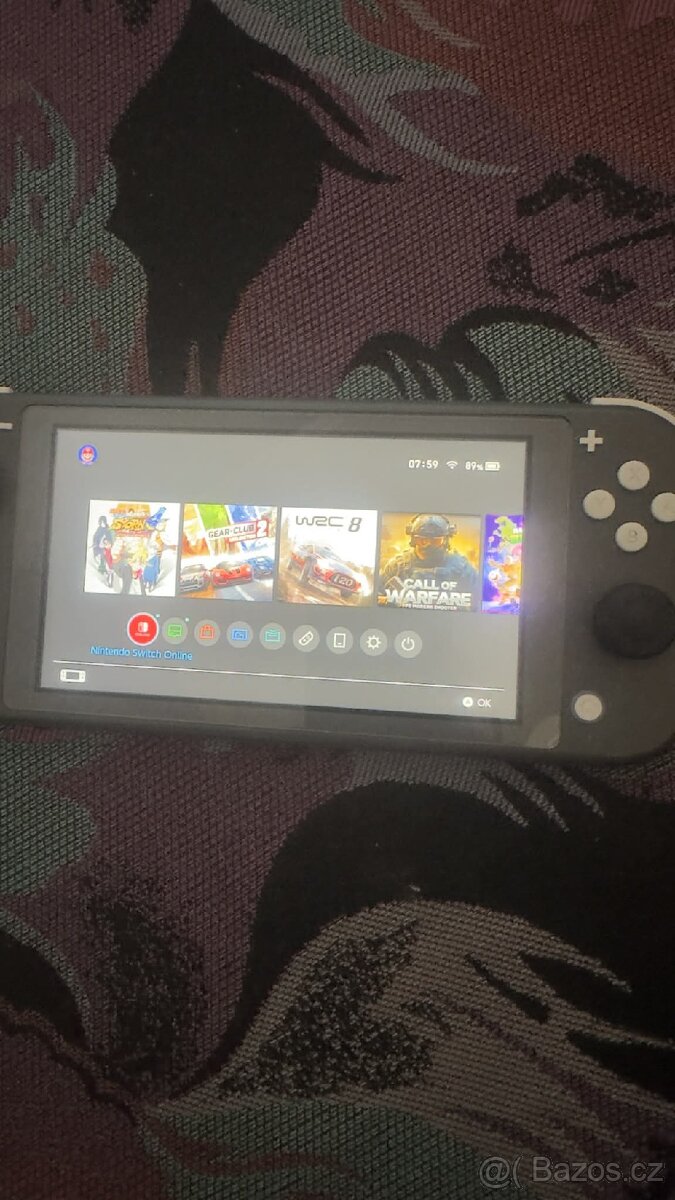 Nintendo switch lite - 11