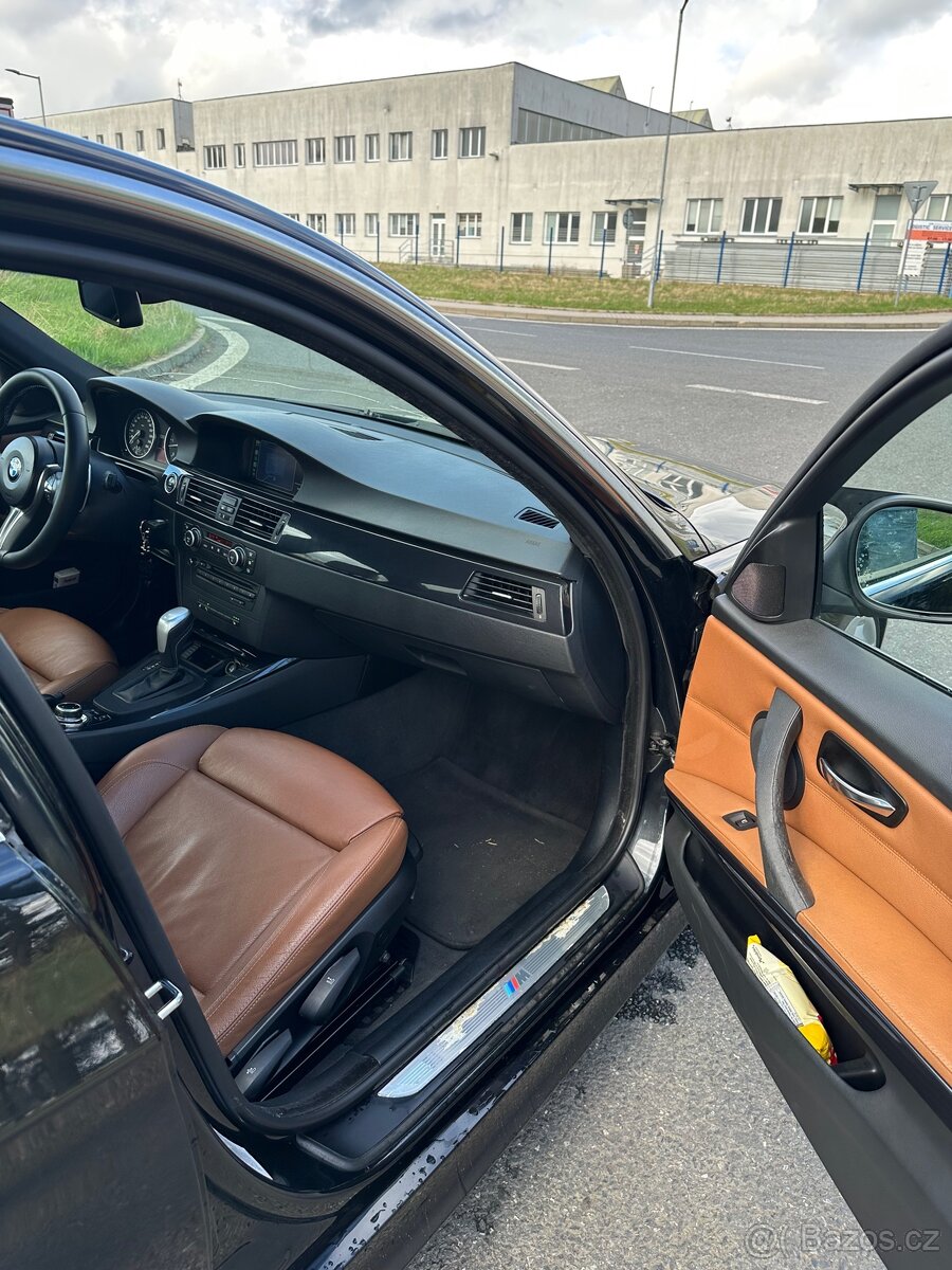 Bmw e90 330d Lci - 11