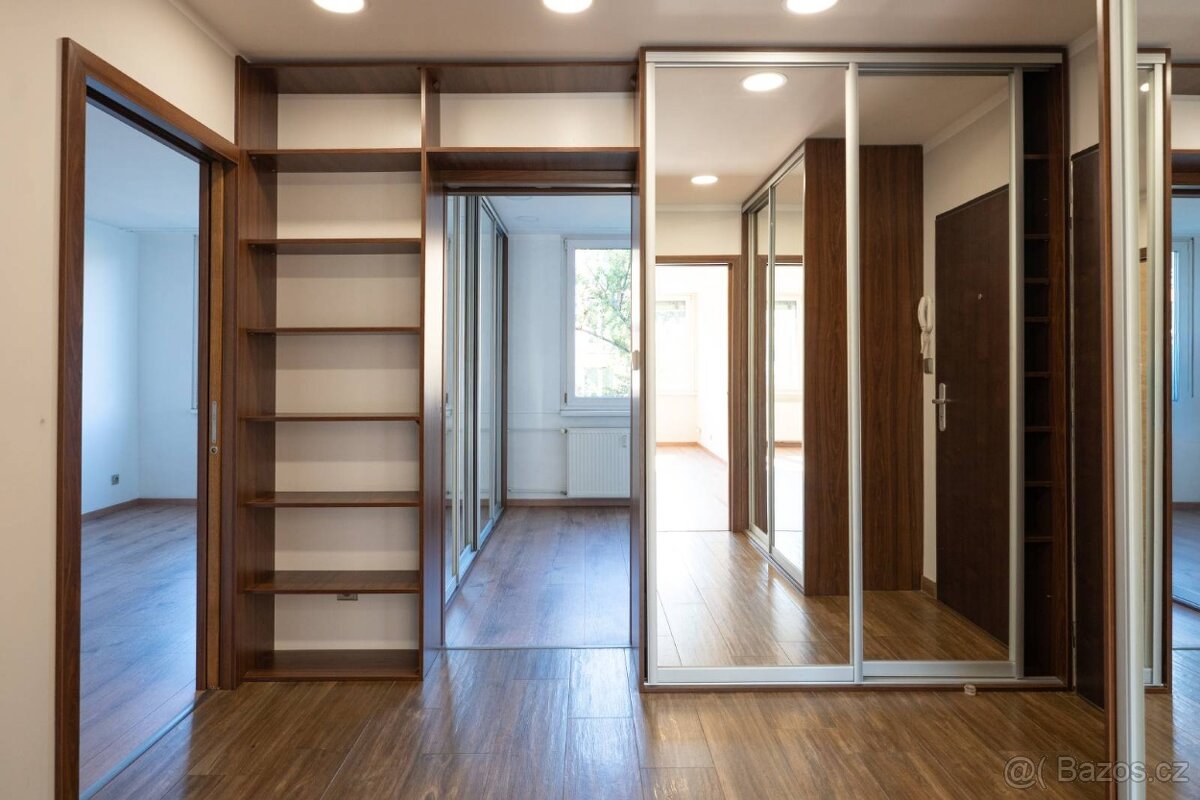 Byt 3+kk Molákova, P 8 Karlín, 71 m2 na Metru - 11