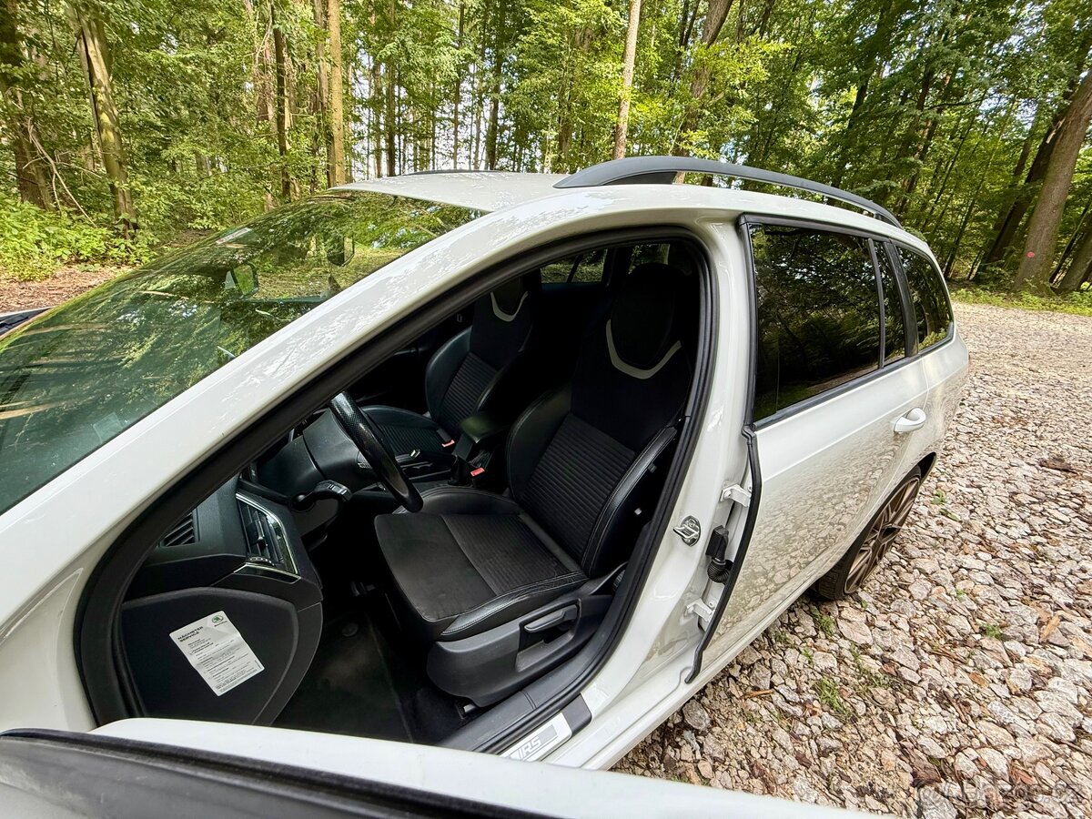 Prodám Škoda Octavia 3 RS 135 Kw, manuál - 11
