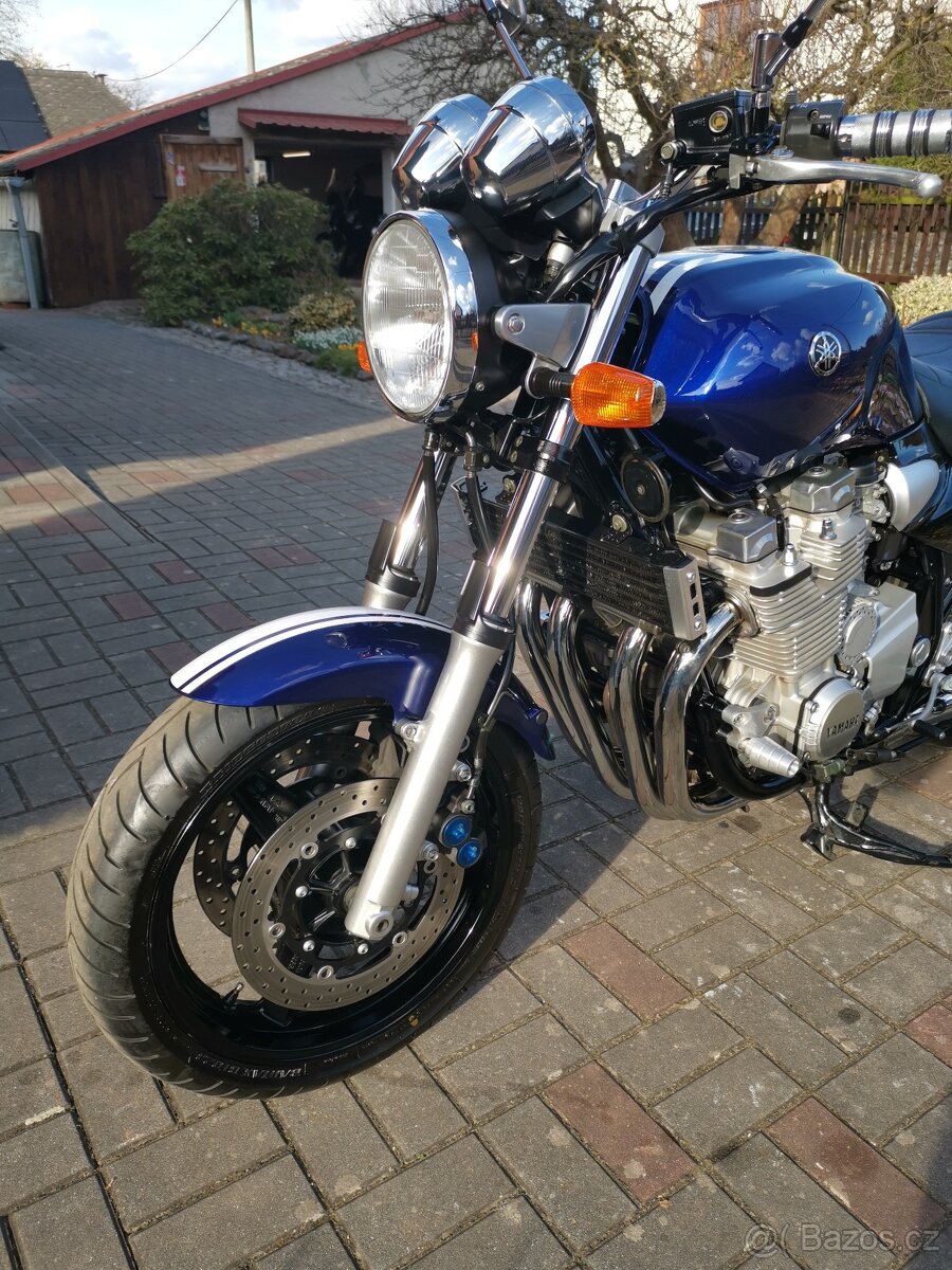 Yamaha XJR 1300 - 11