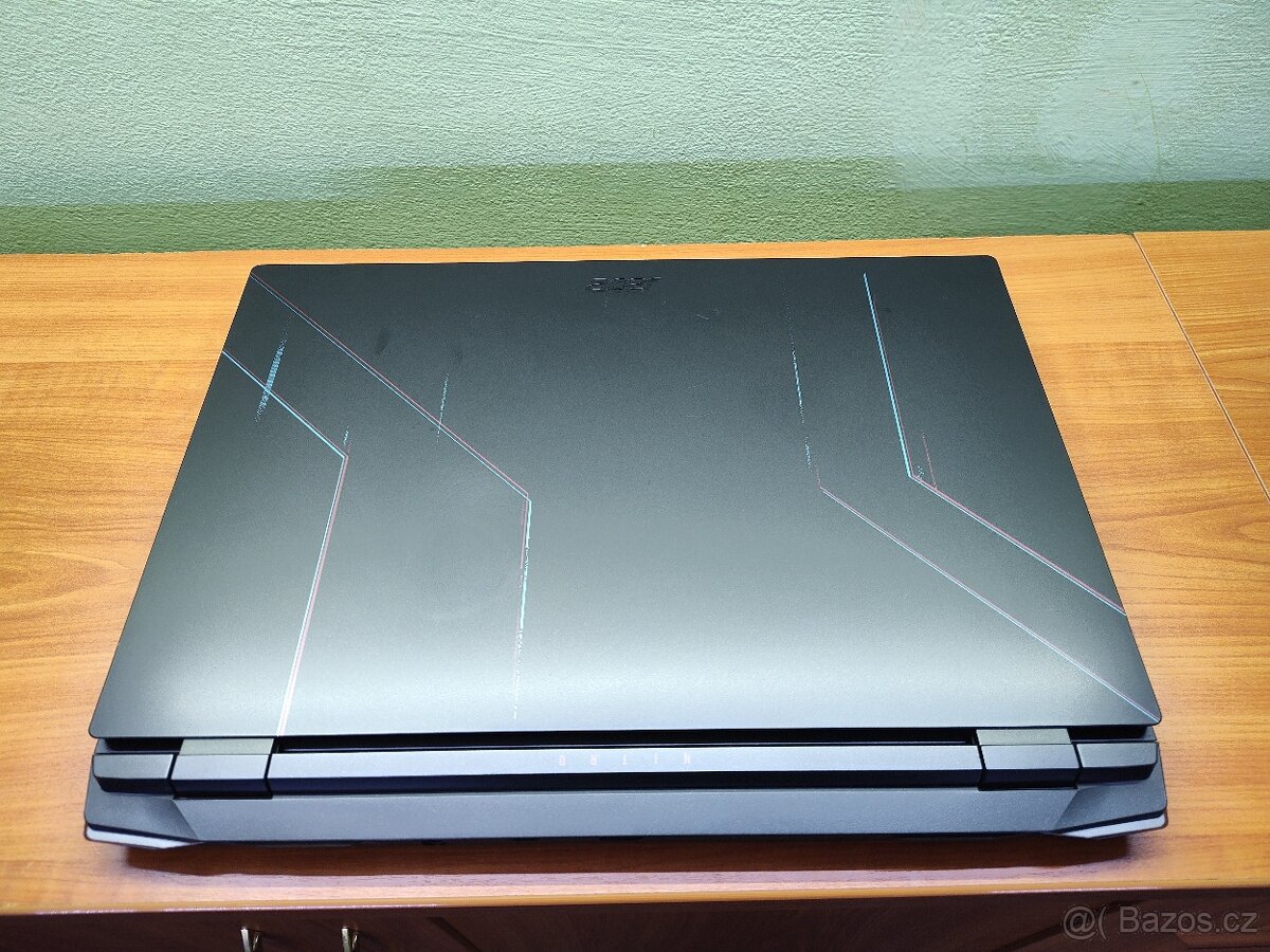 17 Velký Nitro 5,RTX-140w,i5-12gen,DDR5,1TB,RGB. - 11