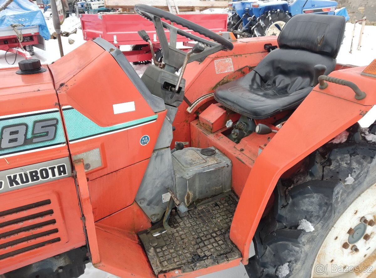 Malotraktor Kubota - 11
