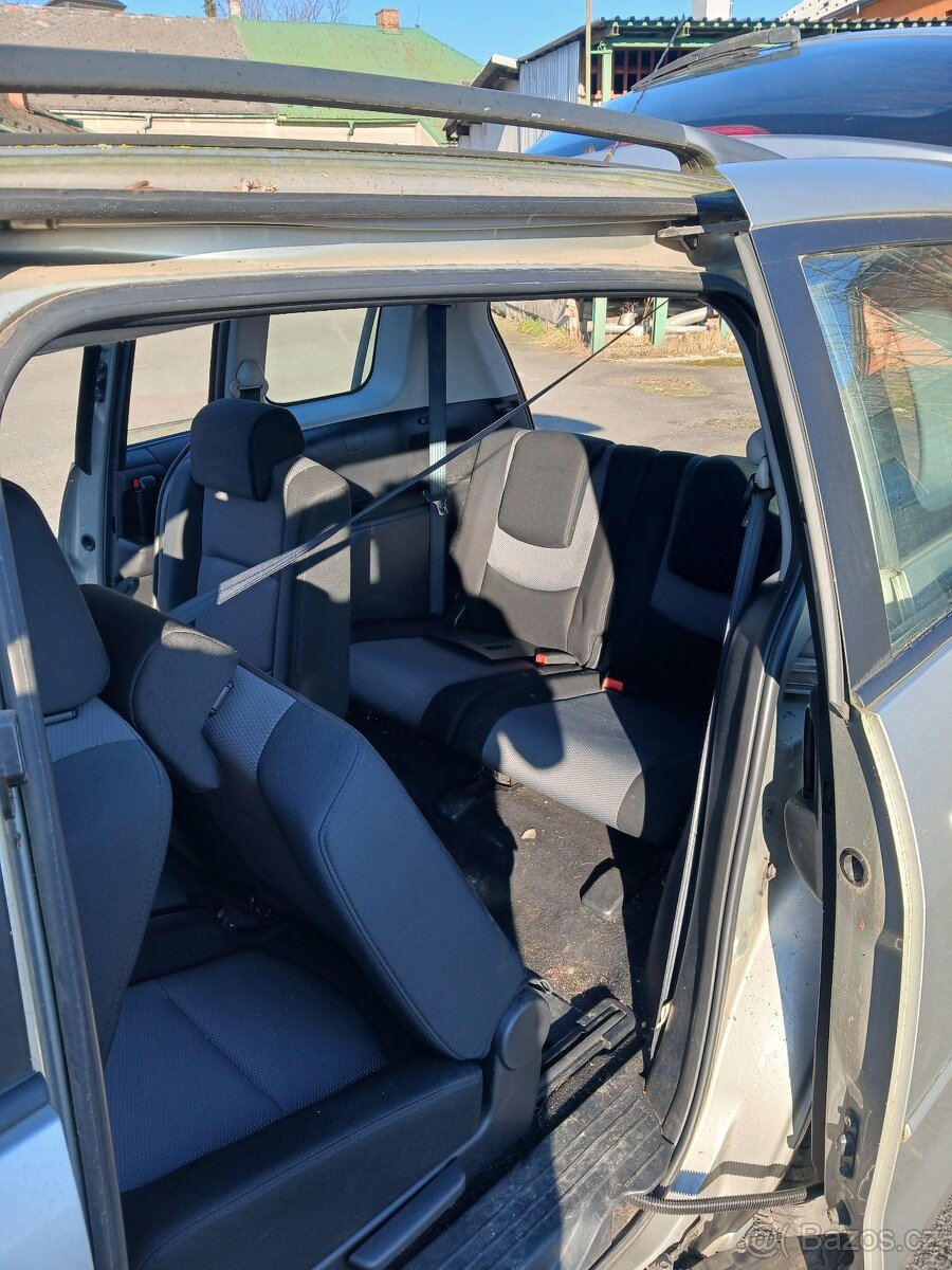 Mazda 5 2.Diesel rok 2006 - 11