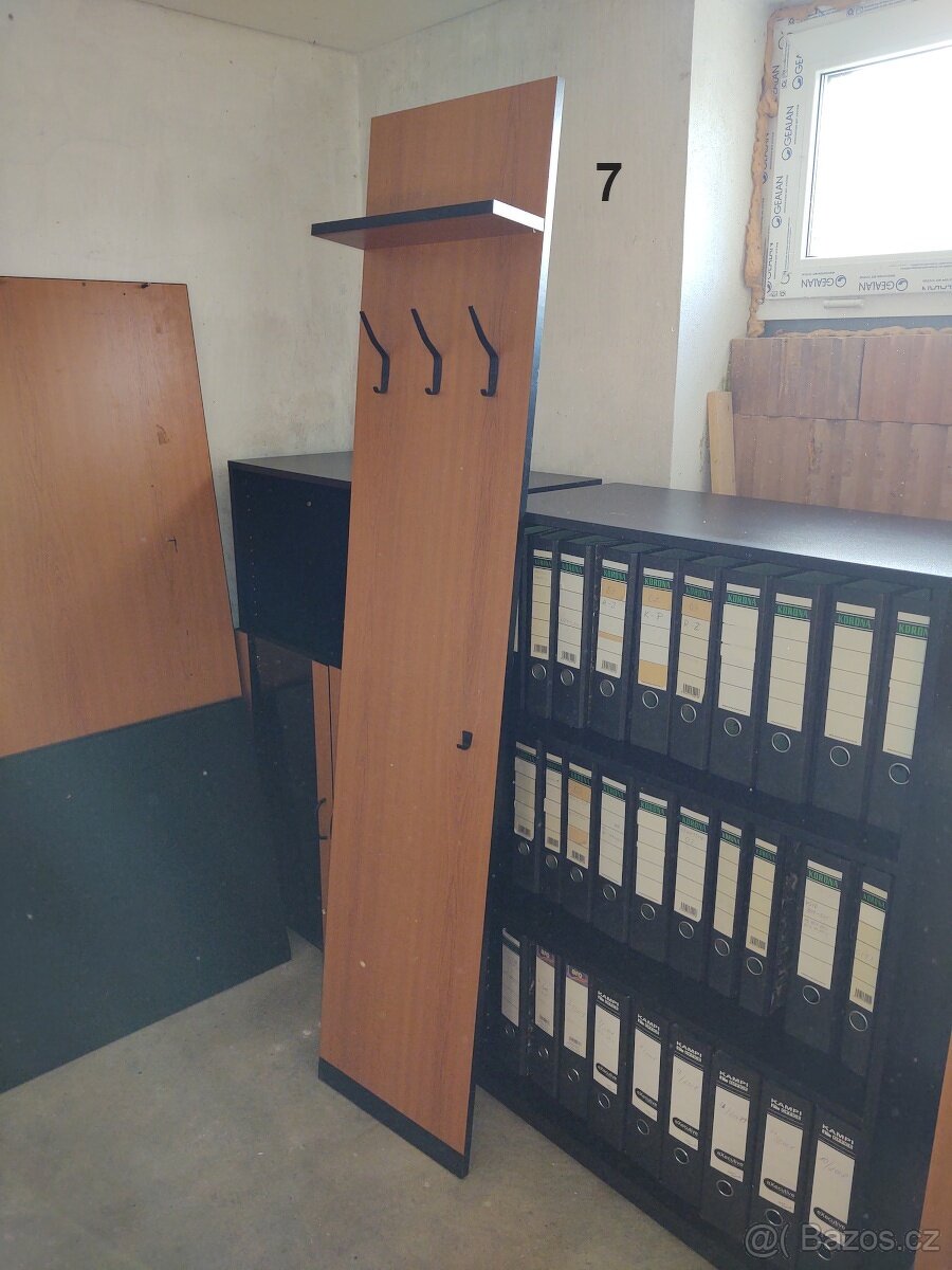 Kancelářský nábytek - 11
