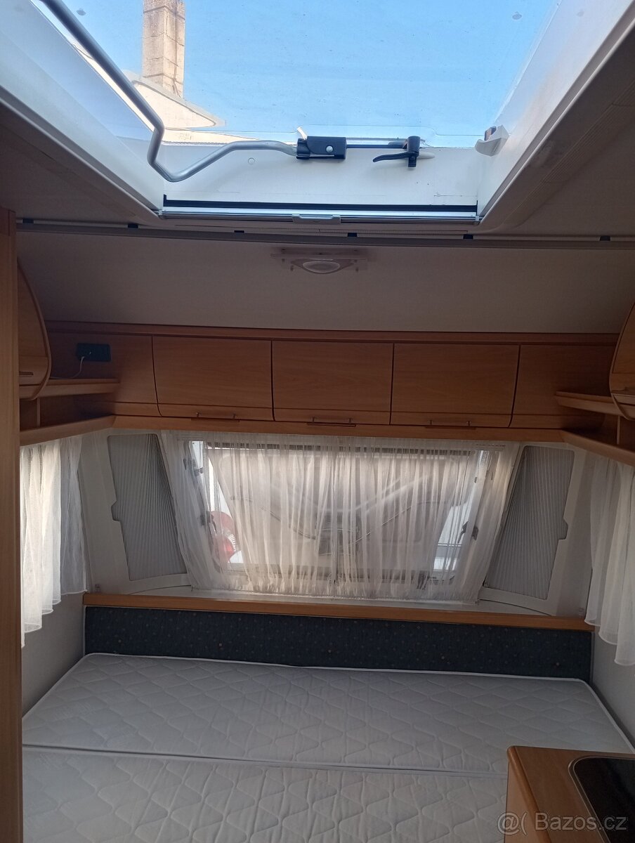 Chateau 403C r.v.2001 el.mover+markýza - 11