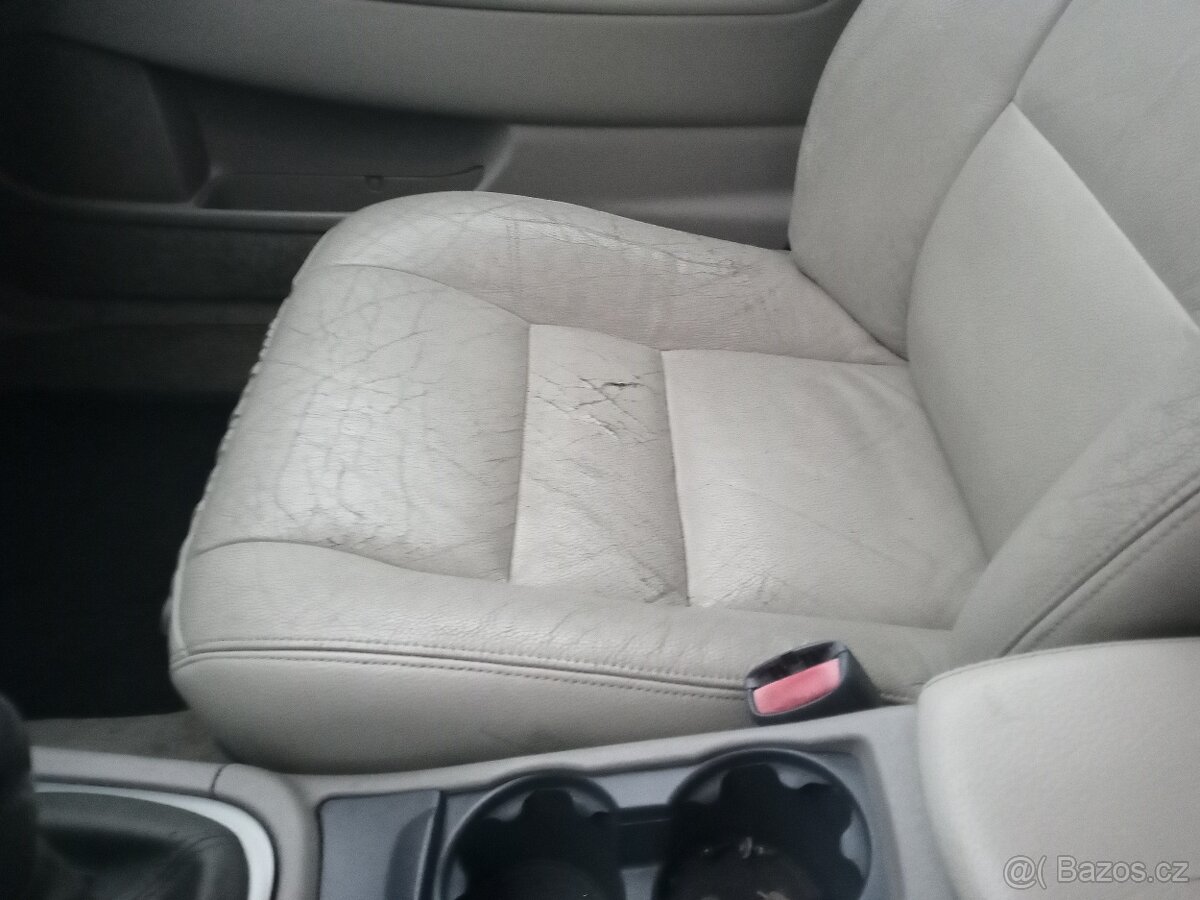 Volvo V40 2002 1.9 DCI 85 KW stk 10/27 305.000km - 11